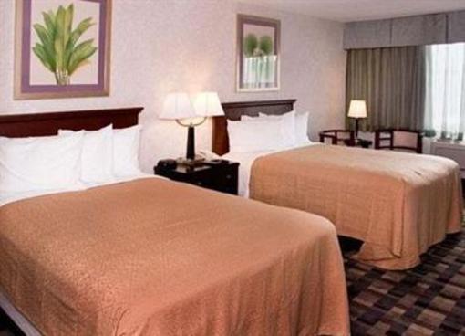 фото отеля Quality Inn & Suites Montebello