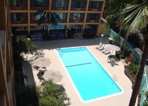 фото отеля Quality Inn & Suites Montebello
