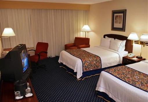 фото отеля Courtyard by Marriott Birmingham Colonnade
