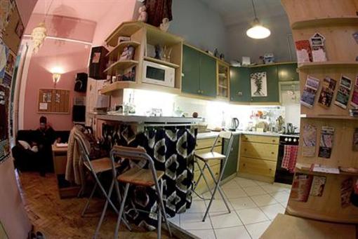 фото отеля Flow Hostel