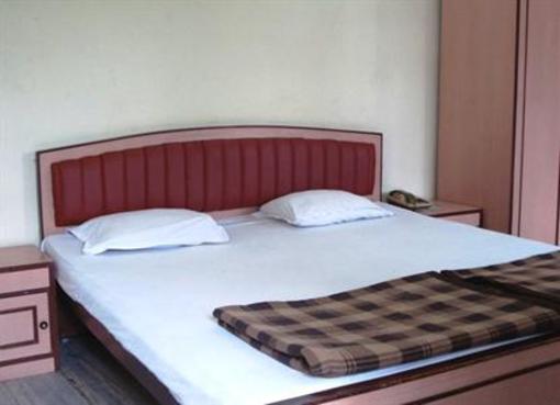 фото отеля Alipore Guest House