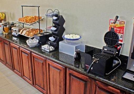 фото отеля Comfort Inn & Suites Perry