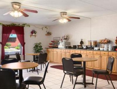 фото отеля Howard Johnson East Syracuse