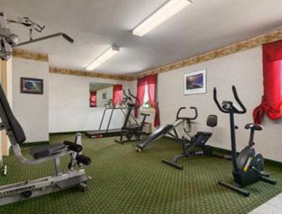 фото отеля Howard Johnson East Syracuse