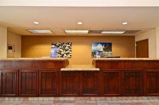 фото отеля Best Western Plus Arbour Inn & Suites