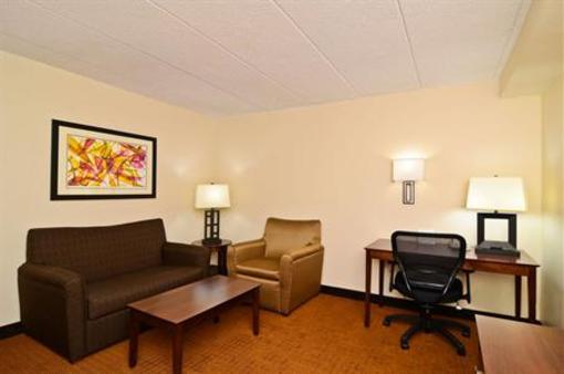 фото отеля Best Western Plus Arbour Inn & Suites