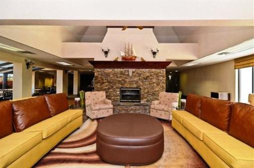 фото отеля Best Western Plus Arbour Inn & Suites
