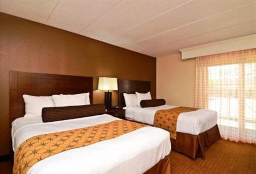 фото отеля Best Western Plus Arbour Inn & Suites
