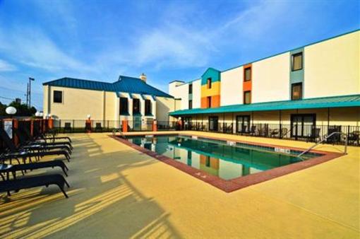 фото отеля Best Western Plus Arbour Inn & Suites