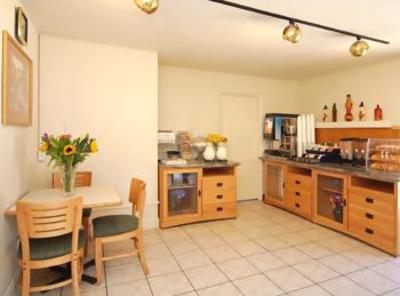 фото отеля BEST WESTERN Beach Dunes Inn