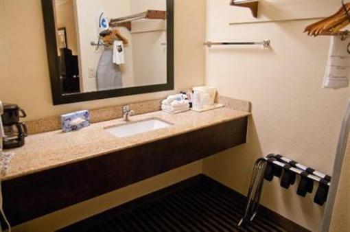 фото отеля BEST WESTERN Beach Dunes Inn