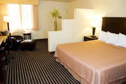 фото отеля BEST WESTERN Beach Dunes Inn