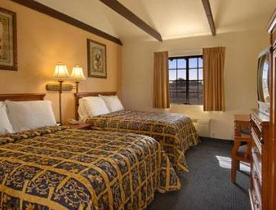 фото отеля Days Inn Long Beach City Center
