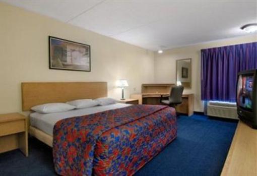 фото отеля Red Roof Inn San Antonio Downtown-Riverwalk