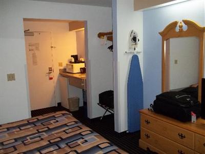 фото отеля Super 8 San Bruno/SF Intl Arpt W
