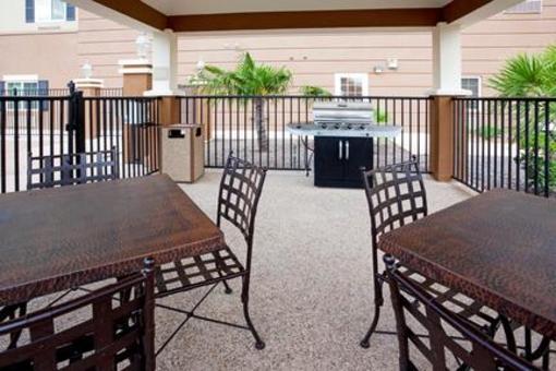 фото отеля Candlewood Suites San Antonio Downtown