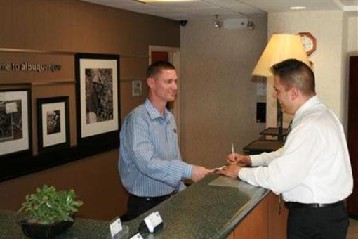 фото отеля Hampton Inn Albuquerque - University / Midtown