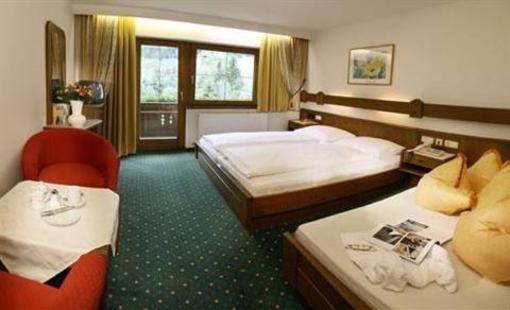 фото отеля Hotel Eden am Gruenen Tor