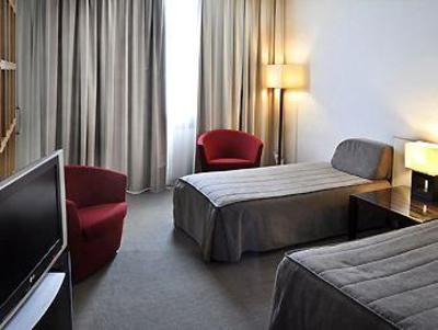 фото отеля Novotel Girona Aeropuerto