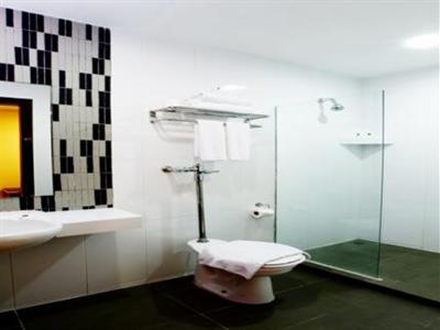 фото отеля BEST WESTERN Kinabalu Daya Hotel