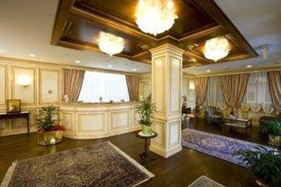 фото отеля Hotel De La Ville Saint-Vincent (Italy)