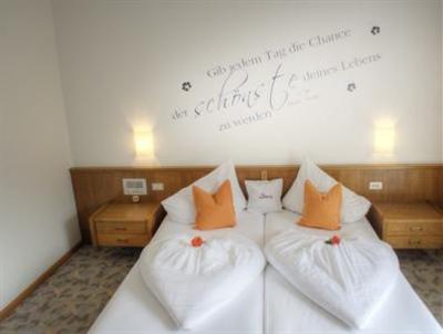 фото отеля Hotel Lowen Lagundo