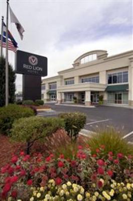 фото отеля DoubleTree by Hilton Hotel Denver - Stapleton North