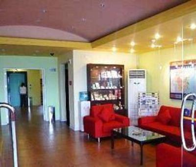 фото отеля Home Inn Deyang Minjiang West Road