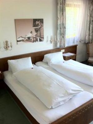 фото отеля Gartenhotel Toni