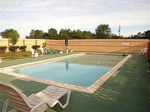 фото отеля Carefree Inn Madisonville