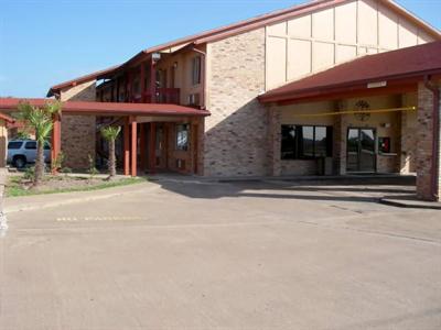 фото отеля Carefree Inn Madisonville