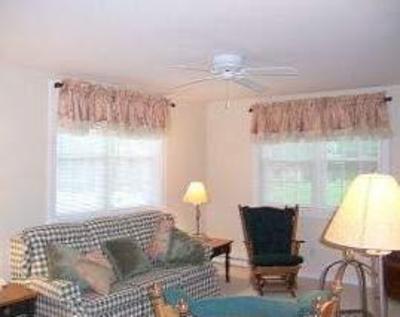 фото отеля Feather Hill Bed and Breakfast Pomfret
