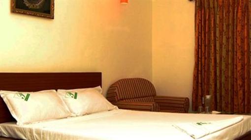 фото отеля Shri Perumal Inn