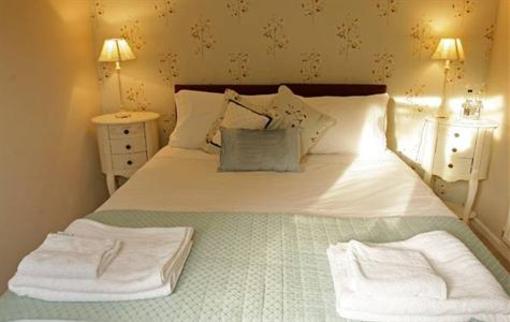 фото отеля Orles Barn Hotel