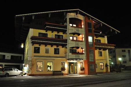 фото отеля Oberreiter Am Dorfbrunnen Hotel Fusch an der Glocknerstrasse