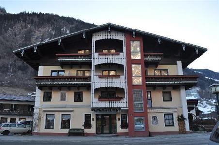 фото отеля Oberreiter Am Dorfbrunnen Hotel Fusch an der Glocknerstrasse