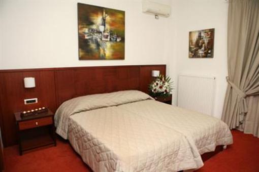 фото отеля Omiros Luxury Hotel