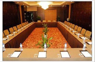 фото отеля West Lake Hillview International Hotel