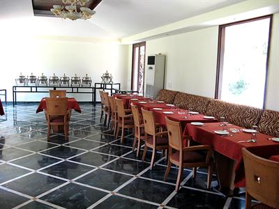 фото отеля Sara Green Hotel New Delhi