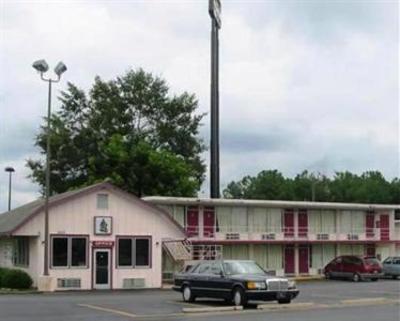 фото отеля Red Carpet Inn Battleboro