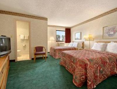 фото отеля Days Inn Levittown/Bristol