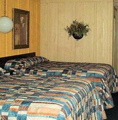 фото отеля Charles Wesley Motor Lodge