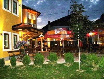 фото отеля Ferienpension Kirchenwirt Kirchheim im Innkreis