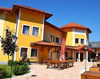 фото отеля Ferienpension Kirchenwirt Kirchheim im Innkreis