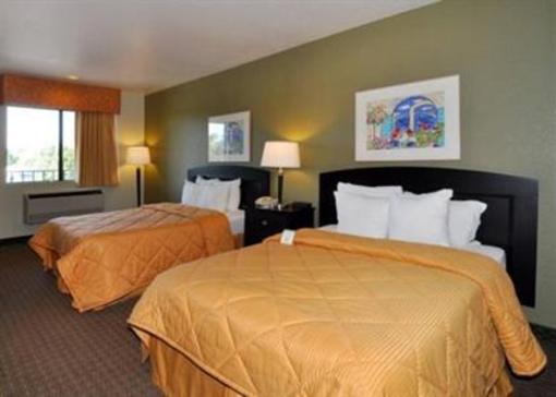 фото отеля Comfort Inn and Suites Rancho Cordova