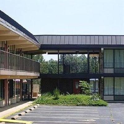 фото отеля Smart Choice Lodging Paris Inn
