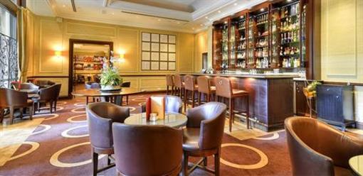 фото отеля Corinthia Royal Residences