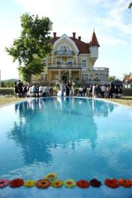 фото отеля Boros Kastely Vendeghaz Fonyod