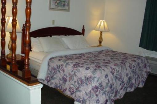 фото отеля Country Hearth Inn Sidney Hotel