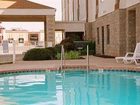 фото отеля Chisholm Suite Hotel